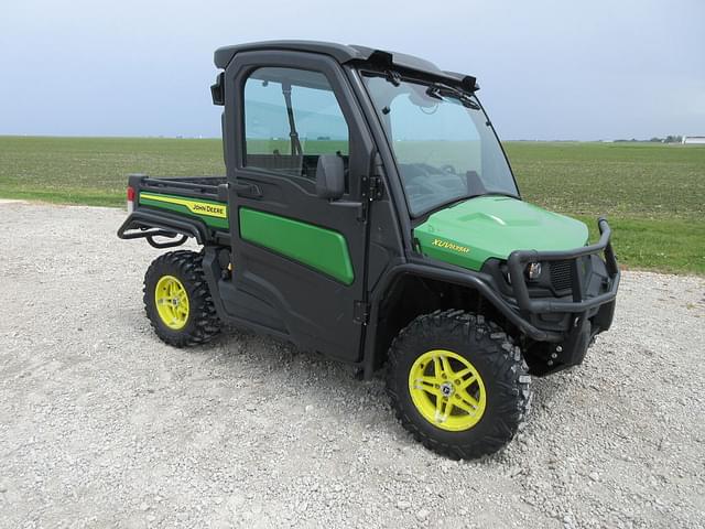 Image of John Deere XUV 835M equipment image 3