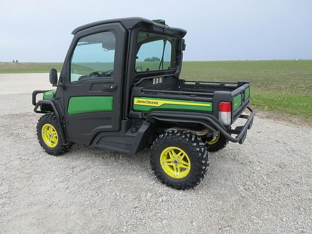 Image of John Deere XUV 835M equipment image 2
