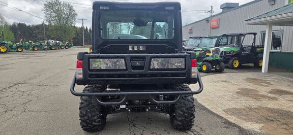 Image of John Deere XUV 835M equipment image 3