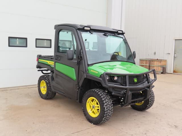 Image of John Deere XUV 835M equipment image 3