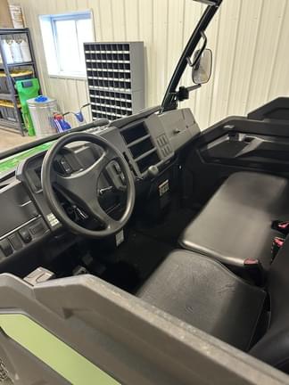 Image of John Deere XUV 835M equipment image 4