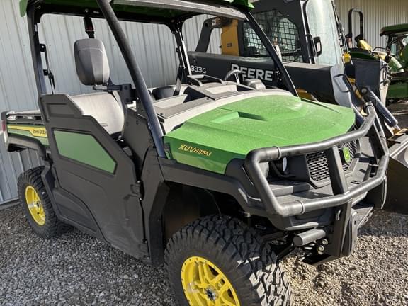 Image of John Deere XUV 835M equipment image 1