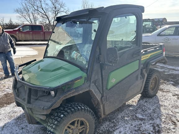 Image of John Deere XUV 835M equipment image 1