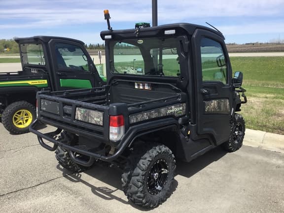 Image of John Deere XUV 835M equipment image 3