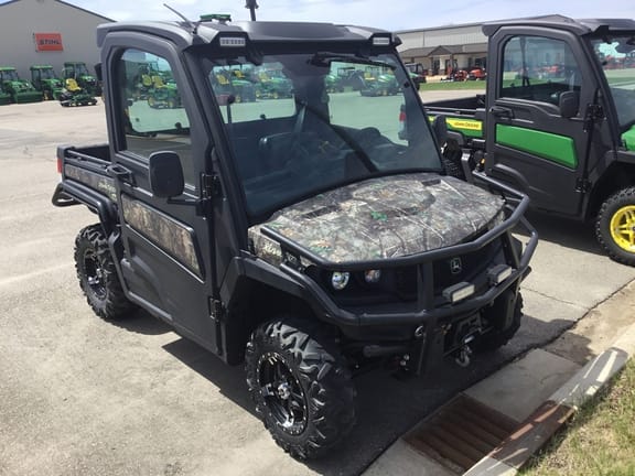 2024 John Deere XUV 835M Equipment Image0