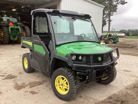 Image of John Deere XUV 835M equipment image 2