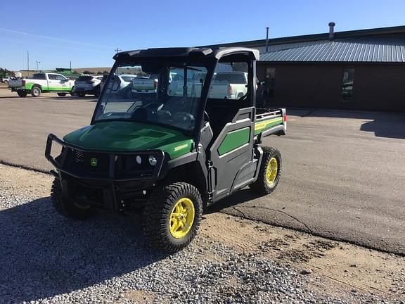 Image of John Deere XUV 835M Primary Image