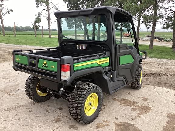 Image of John Deere XUV 835M equipment image 3