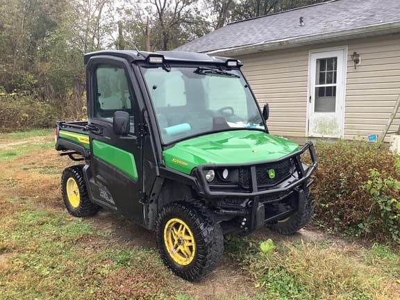 Image of John Deere XUV 835M Primary image
