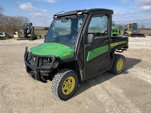 Image of John Deere XUV 835M equipment image 1