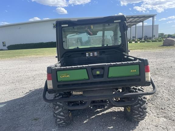 Image of John Deere XUV 835M equipment image 4