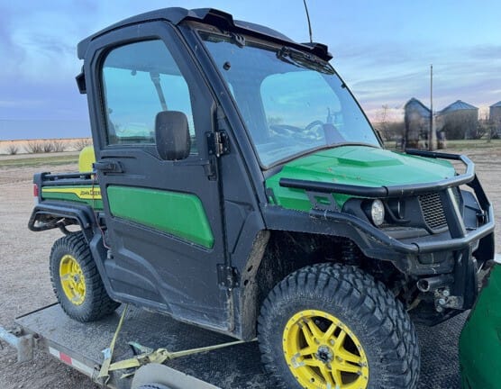 2024 John Deere XUV 835M Equipment Image0