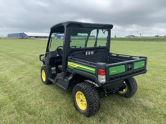 Image of John Deere XUV 835M equipment image 4