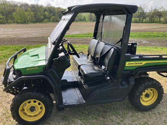 Image of John Deere XUV 835M equipment image 1
