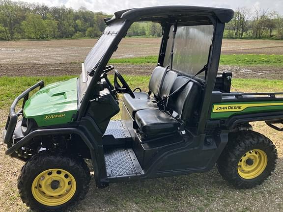 Image of John Deere XUV 835M Primary image