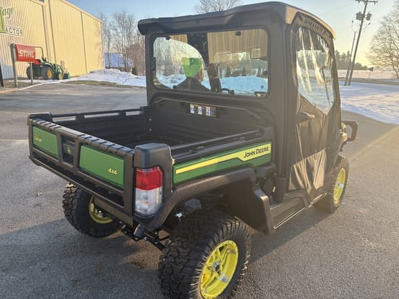 Image of John Deere XUV 835M equipment image 3