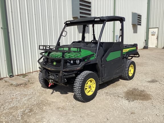 Image of John Deere XUV 835M equipment image 1