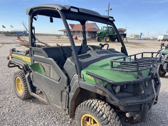 Image of John Deere XUV 835M equipment image 3