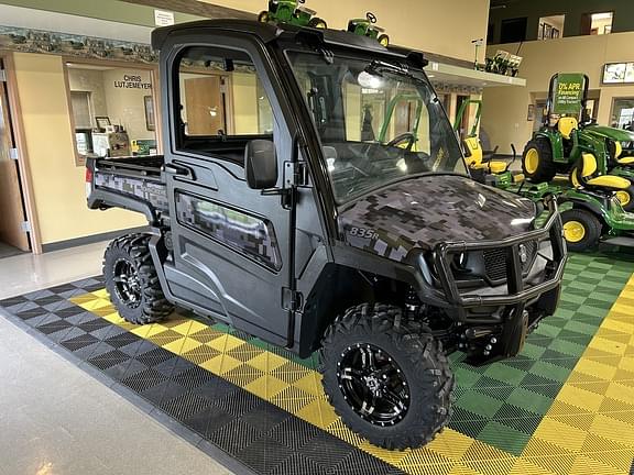 Image of John Deere XUV 835M equipment image 1