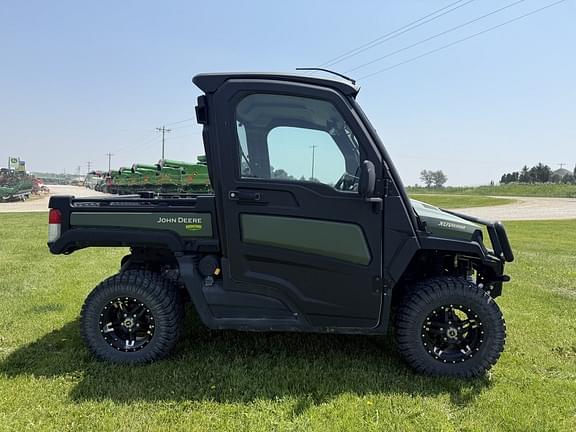 Image of John Deere XUV 835M equipment image 4