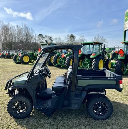 Image of John Deere XUV 835M equipment image 4