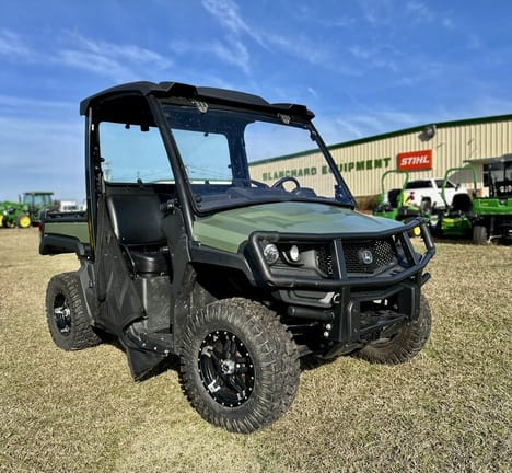 2024 John Deere XUV 835M Equipment Image0