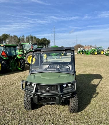 Image of John Deere XUV 835M equipment image 1