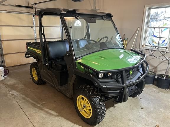 Image of John Deere XUV 835M Primary image