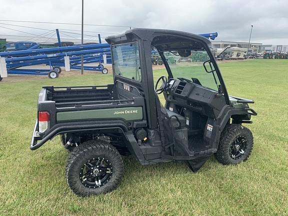 Image of John Deere XUV 835M equipment image 3