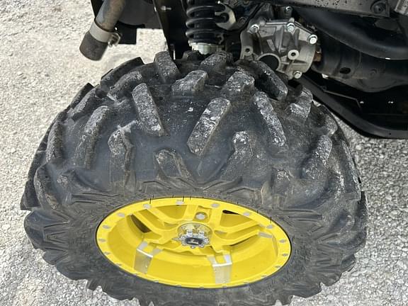 Image of John Deere XUV 835M equipment image 4