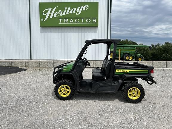 Image of John Deere XUV 835M equipment image 2