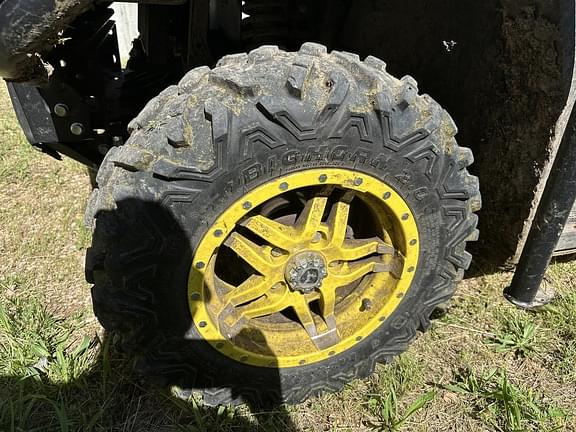 Image of John Deere XUV 835M equipment image 1