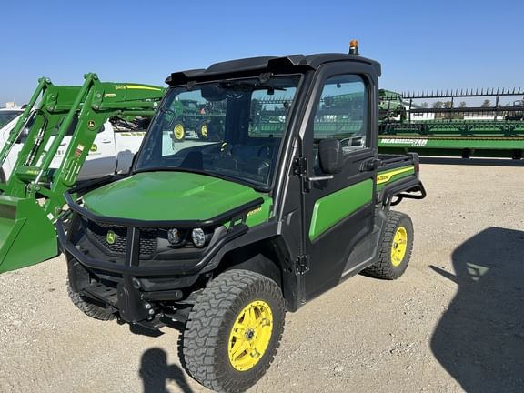 2024 John Deere XUV 835M Equipment Image0