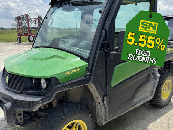Image of John Deere XUV 835M Primary image