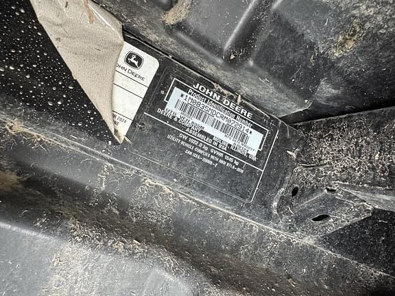 Image of John Deere XUV 835M equipment image 4