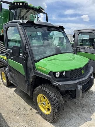 Image of John Deere XUV 835M equipment image 2