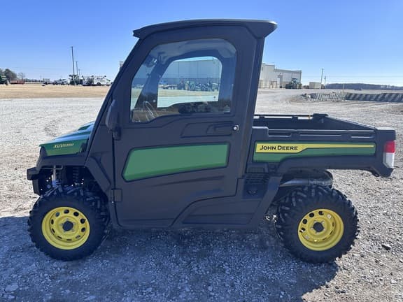 Image of John Deere XUV 835M equipment image 3