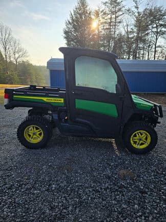 Image of John Deere XUV 835M equipment image 1
