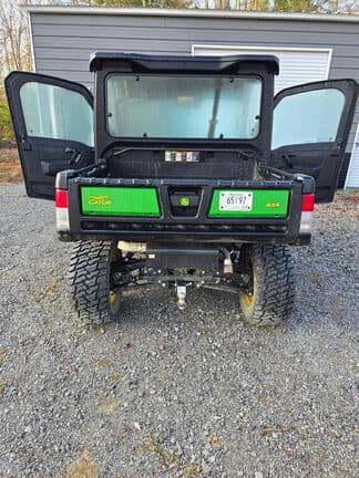 Image of John Deere XUV 835M equipment image 3