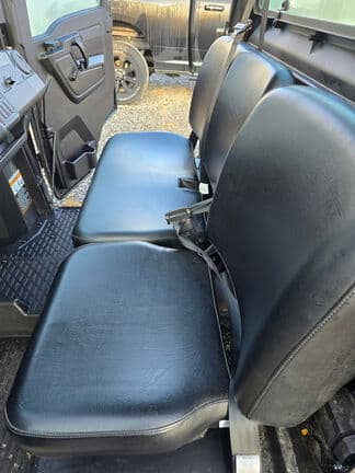 Image of John Deere XUV 835M equipment image 4