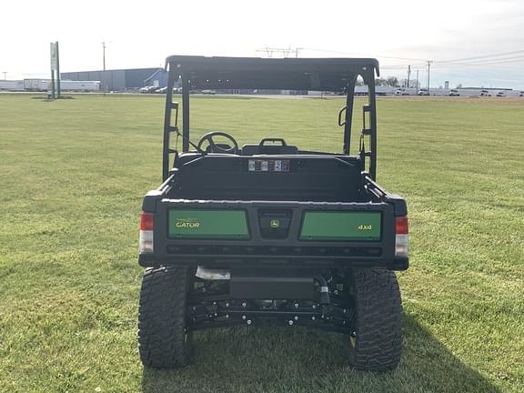 Image of John Deere XUV 835M equipment image 3