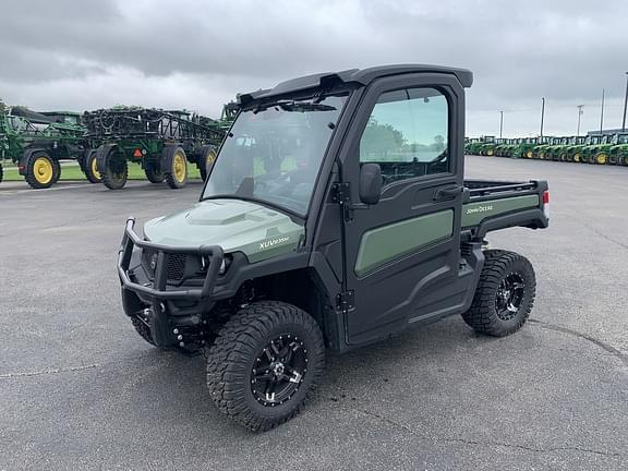 Image of John Deere XUV 835M Primary image