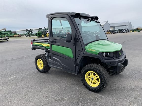 Image of John Deere XUV 835M equipment image 1