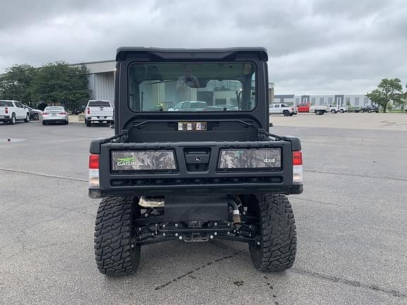 Image of John Deere XUV 835M equipment image 3