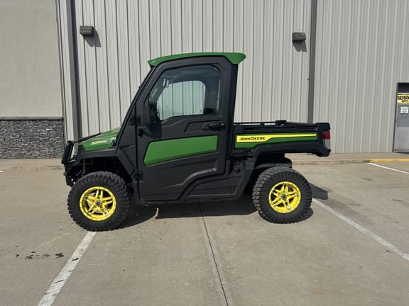2024 John Deere XUV 835R Equipment Image0