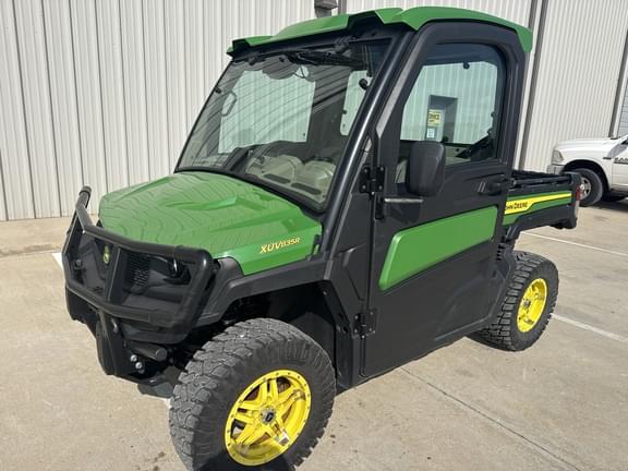 Image of John Deere XUV 835R equipment image 2