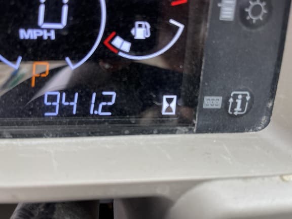 Image of John Deere XUV 835R equipment image 3