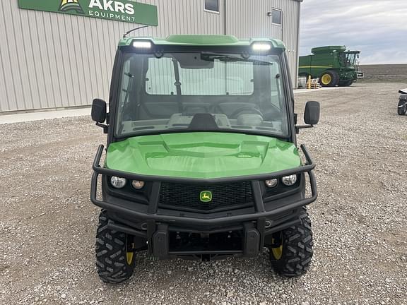 Image of John Deere XUV 835R equipment image 1