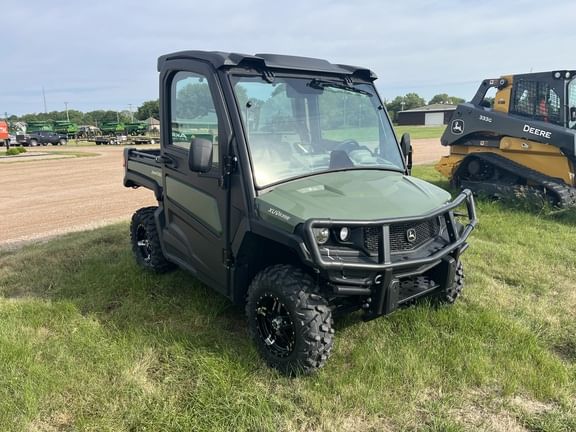 2024 John Deere XUV 835R Equipment Image0