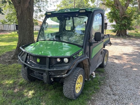2024 John Deere XUV 835R Equipment Image0